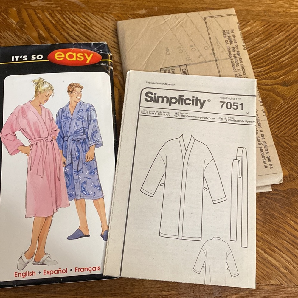 2001 Simplicity pattern #7051 - Picture 4 of 4